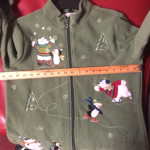 Vintage Christmas zipper green sweater- size M - Picture 14 of 16